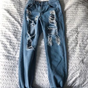 Ripped Boyfriend Jeans